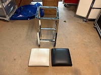 Barkruk met zwarte en witte zitting (99x) - afbeelding 2 van  7