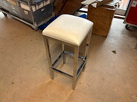 Barkruk met zwarte en witte zitting (99x) - afbeelding 4 van  7