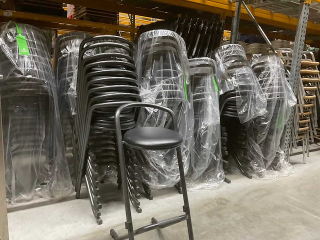 Barkruk stapelbaar (100x) - afbeelding 2 van  4