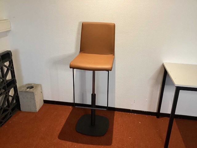 Barkruk - afbeelding 1 van  4