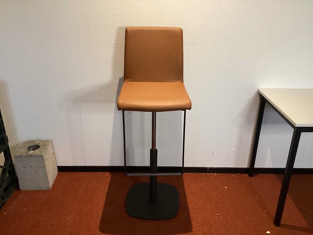 Barkruk - afbeelding 2 van  4