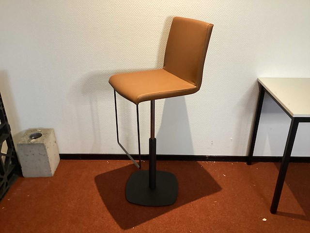 Barkruk - afbeelding 1 van  2