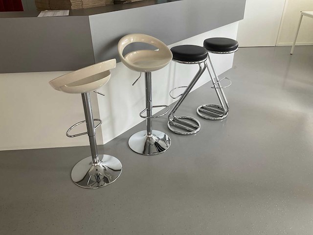 Barkrukken (4x) - afbeelding 1 van  1