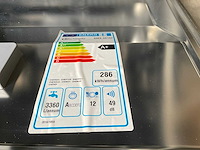 Barletti rechtopgestelde keuken met kastenwand composiet werkblad en smeg fornuis - afbeelding 2 van  14