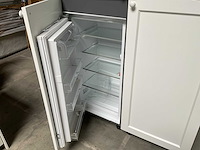 Barletti rechtopgestelde keuken met kastenwand composiet werkblad en smeg fornuis - afbeelding 3 van  14