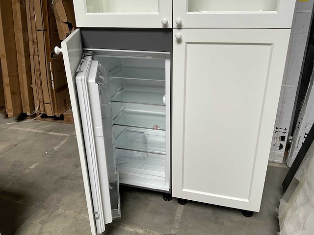 Barletti rechtopgestelde keuken met kastenwand composiet werkblad - afbeelding 3 van  10