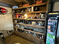 Barmeubel met achterkast zonder inhoud. - afbeelding 4 van  4