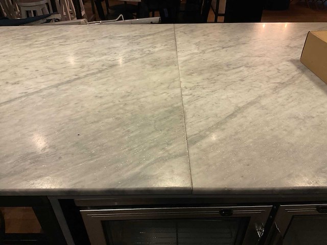 Barmeubel met hanglampen - afbeelding 9 van  12