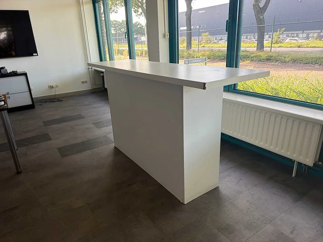 Barmeubel - afbeelding 1 van  4
