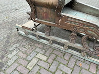 Barok slee - afbeelding 15 van  22