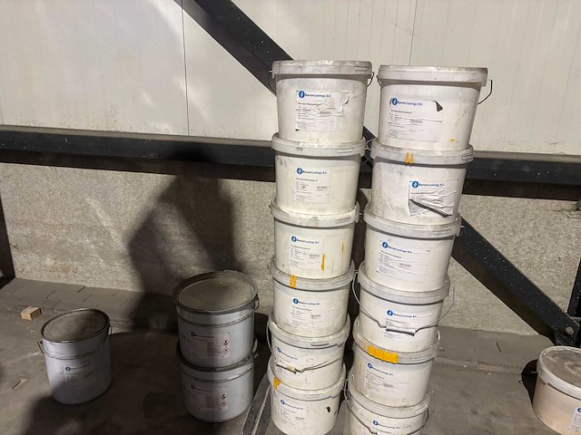 Baroncoatings - betoncoating (wegenverf) wit (14x) - afbeelding 4 van  4