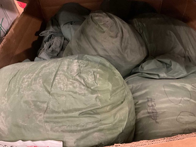 Barrack and waterproof bag (566x) - afbeelding 1 van  3