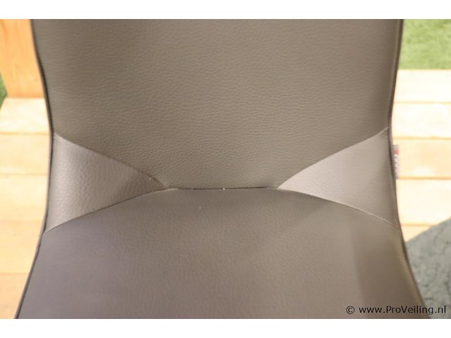 Bartafel (130x90x92cm) incl. 4 barstoelen - afbeelding 5 van  8