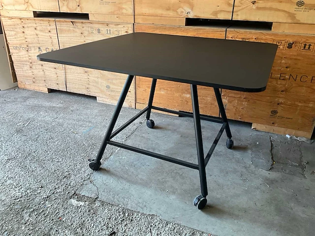 Bartafel 160x160x110cm - afbeelding 1 van  4