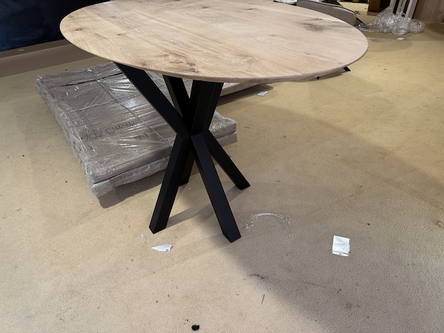 Bartafel, eiken, zwart metalen spinpoot - afbeelding 3 van  4