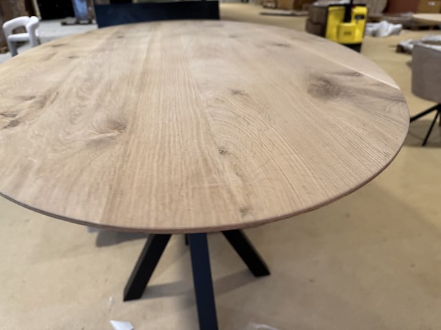 Bartafel, eiken, zwart metalen spinpoot - afbeelding 4 van  4