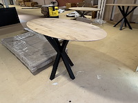 Bartafel, eiken, zwart metalen spinpoot - afbeelding 1 van  3