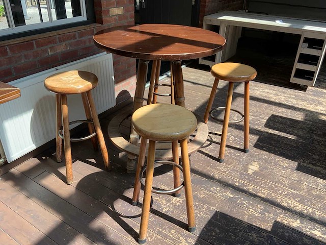 Bartafel met 4 barkrukken - afbeelding 2 van  9