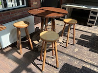 Bartafel met 4 barkrukken - afbeelding 2 van  9