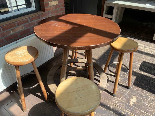 Bartafel met 4 barkrukken - afbeelding 9 van  9