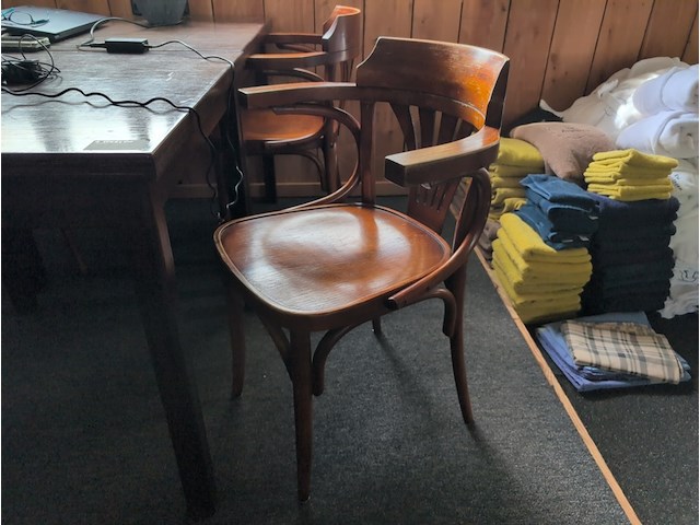 Bartafel met 4x barstoel - afbeelding 3 van  5