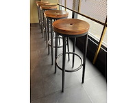 Bartafel met 5x barkruk - afbeelding 4 van  4