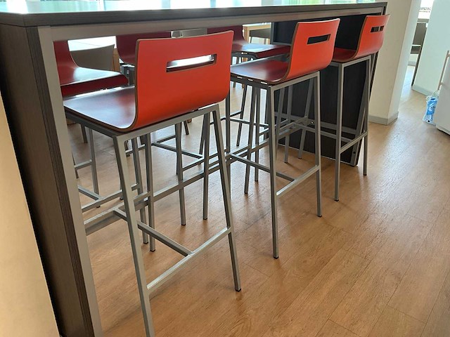 Bartafel met 6 stoelen - afbeelding 4 van  4