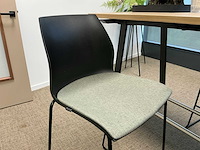 Bartafel met barstoelen - afbeelding 6 van  9