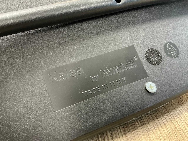 Bartafel met barstoelen - afbeelding 8 van  9