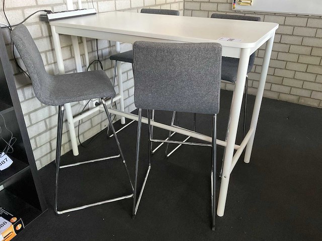 Bartafel met barstoelen - afbeelding 5 van  6