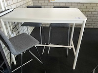Bartafel met barstoelen - afbeelding 6 van  6