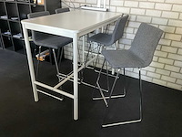 Bartafel met barstoelen - afbeelding 2 van  6