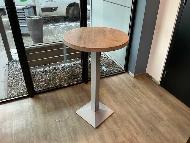 Bartafel met eiken blad - afbeelding 1 van  3