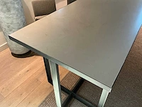 Bartafel met stalen onderstel - afbeelding 2 van  4