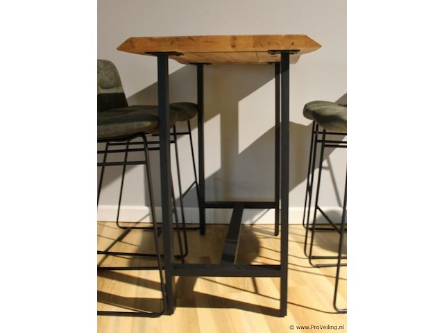 Bartafel met vier barkrukken - afbeelding 3 van  6