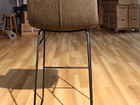 Bartafel met vier barkrukken - afbeelding 5 van  6