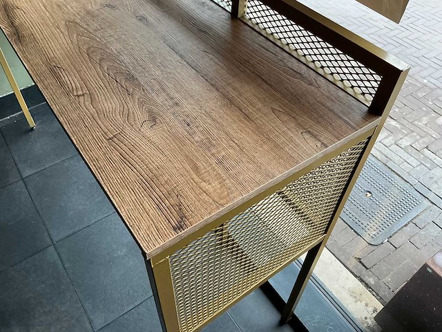 Bartafel satelliet met metalen frame - afbeelding 1 van  1