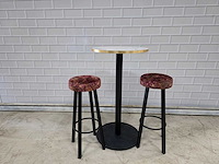 Bartafel set bestaande uit 1 tafel en 2 krukken - afbeelding 4 van  5