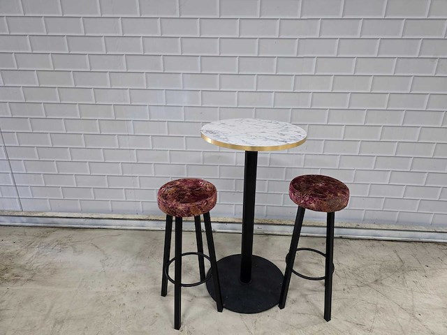 Bartafel set bestaande uit 1 tafel en 2 krukken - afbeelding 5 van  5