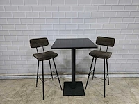 Bartafel set bestaande uit 1 tafel en 2 krukken