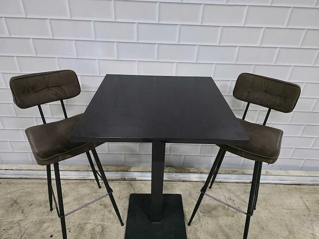 Bartafel set bestaande uit 1 tafel en 2 krukken - afbeelding 4 van  6