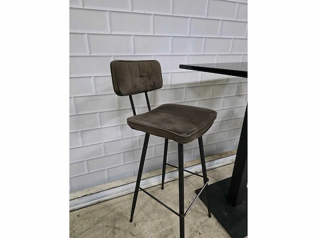 Bartafel set bestaande uit 1 tafel en 2 krukken - afbeelding 7 van  7