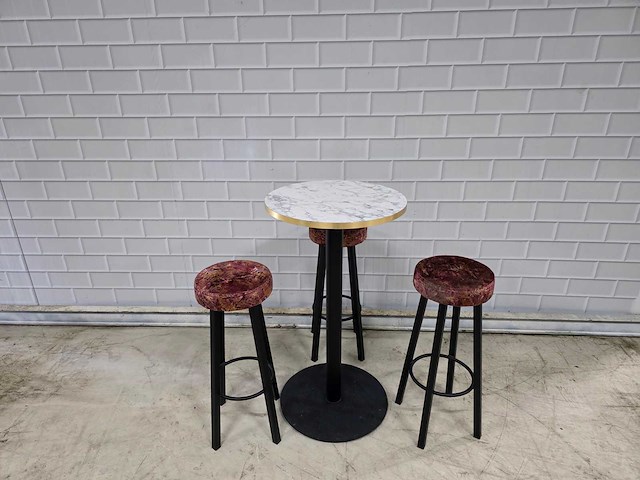 Bartafel set bestaande uit 1 tafel en 3 krukken - afbeelding 2 van  7