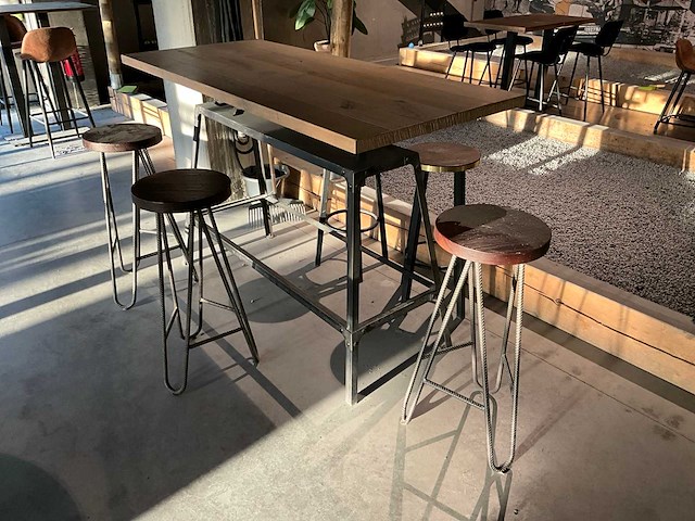 Bartafel - afbeelding 1 van  4