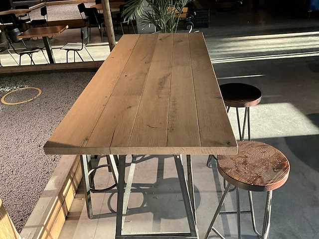 Bartafel - afbeelding 3 van  4