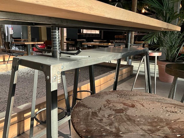 Bartafel - afbeelding 4 van  4