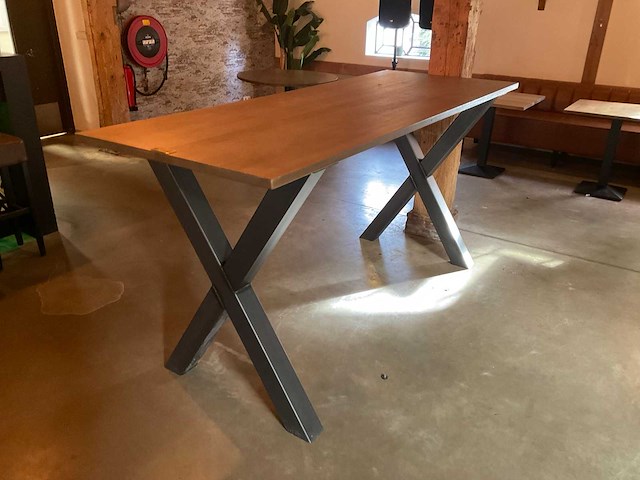 Bartafel - afbeelding 1 van  3