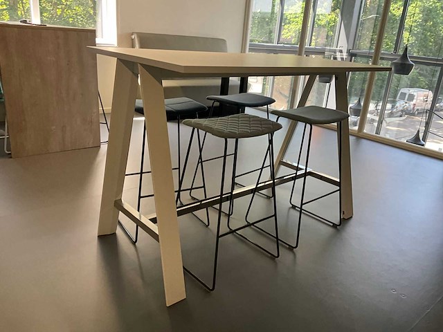 Bartafel - afbeelding 2 van  7