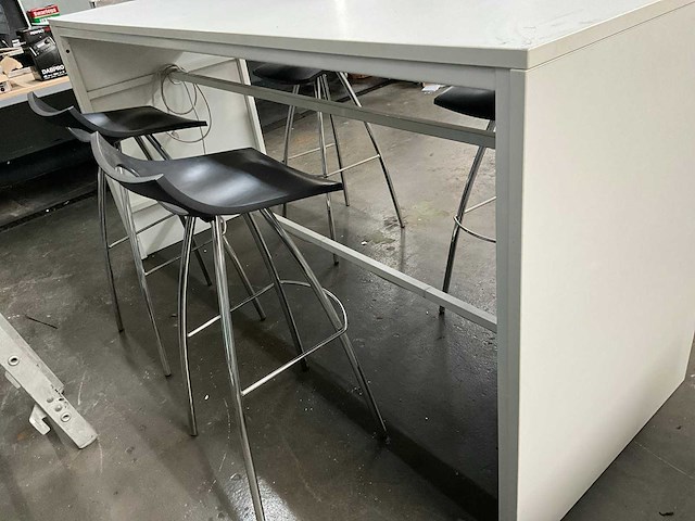 Bartafel - afbeelding 6 van  6