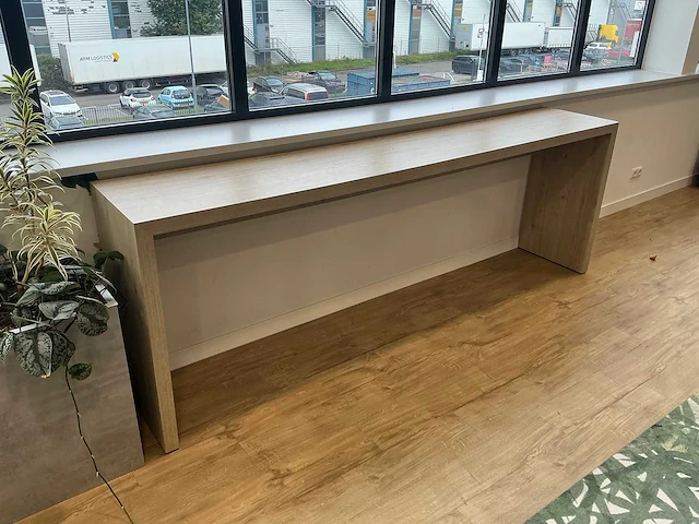 Bartafel - afbeelding 1 van  3
